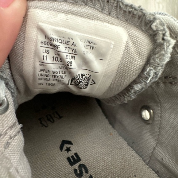 Converse Chuck Taylor All Star Girls Madison Sneakers Gray Size 11 - Picture 9 of 10